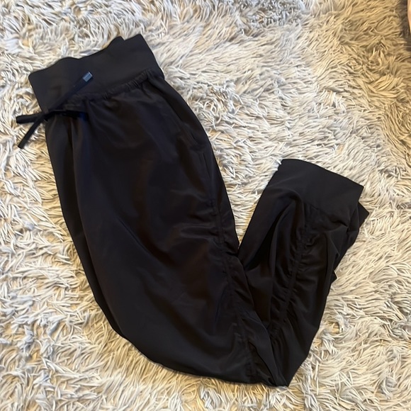 Black Athleta Cropped Jogger Pants - Picture 3 of 7